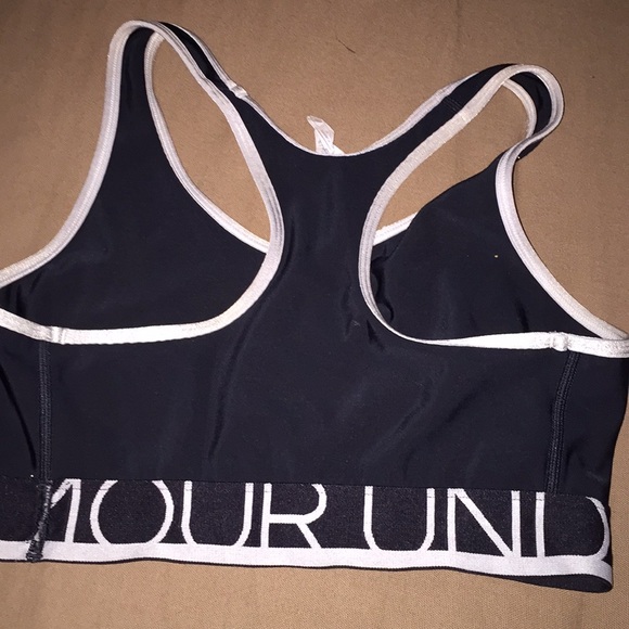 Under armour sports bra - Picture 2 of 3